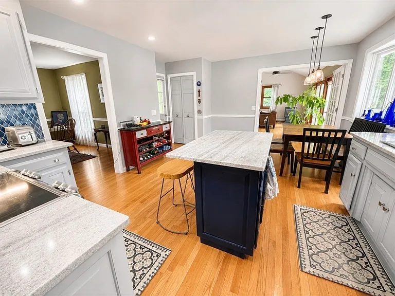 31 Woodside Cir — Photo 7