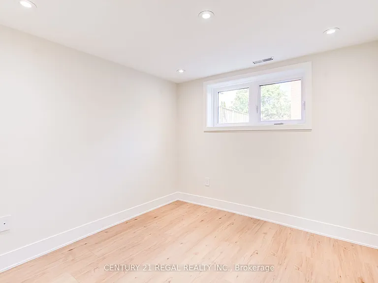 171 Gamma St — Photo 7