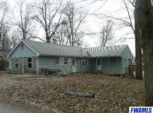 2381 E Crampton Rd, Columbia City, IN 46725