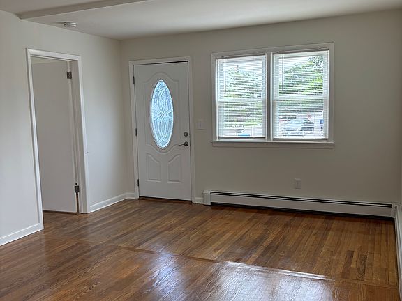 Living Area and Entrance