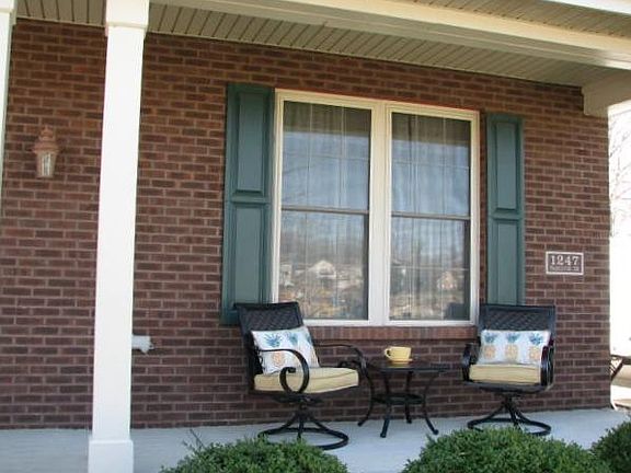 2nd image of 1247 Parkside Dr