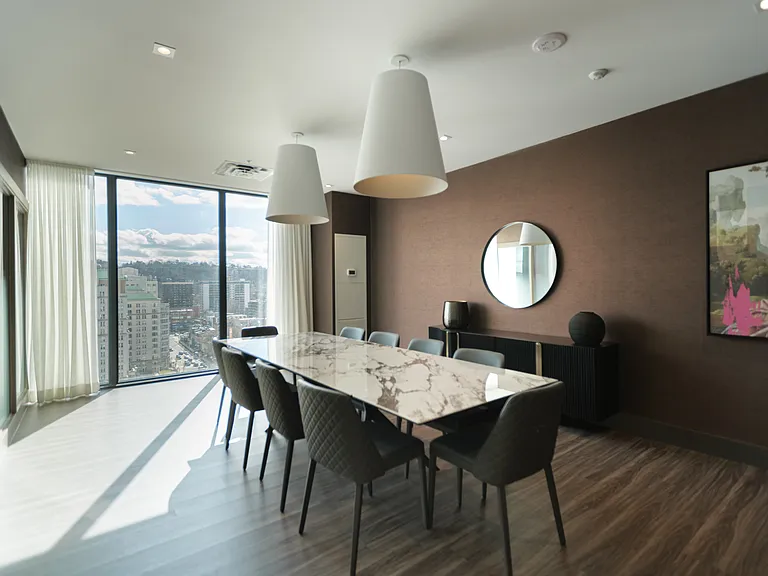 75 James St S #2701 — Photo 16