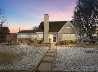1606 Chestnut St, West Bend, WI 53095