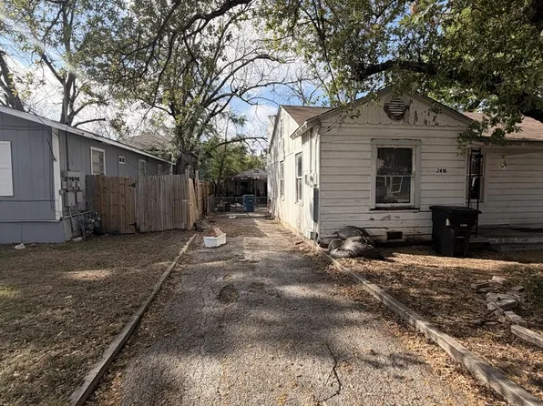 2410 Lee Hall, San Antonio, TX 78201