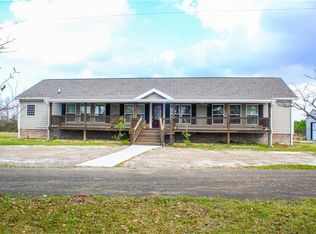 110 H Vige Rd, Dequincy, LA 70633