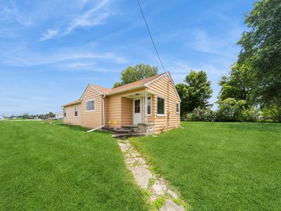 1213 N 15th Ave E, Newton, IA, 50208