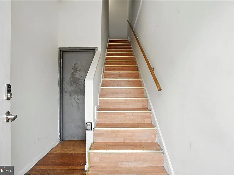 1021 N Caroline St #2 — Photo 3