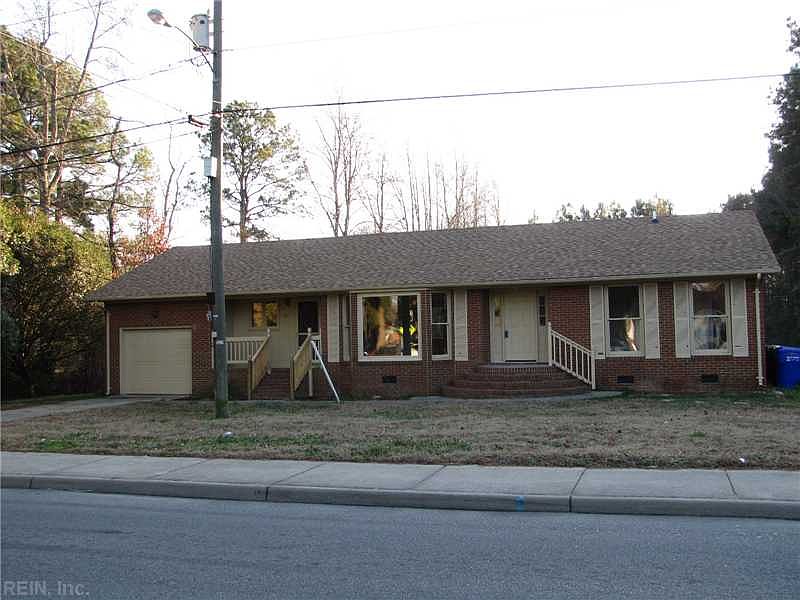1st image of 131 Suburban Dr