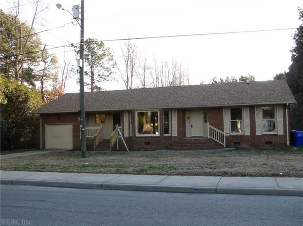 131 Suburban Dr, Suffolk, VA 23434