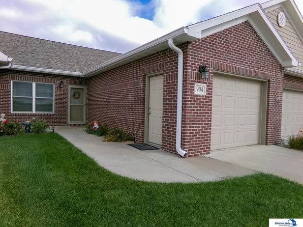 904 Meadow St, Beatrice, NE 68310