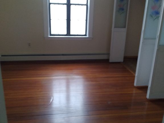 3rd image of 10 Norton St