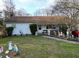 12 Hawthorne Dr, Monroe, NY 10950