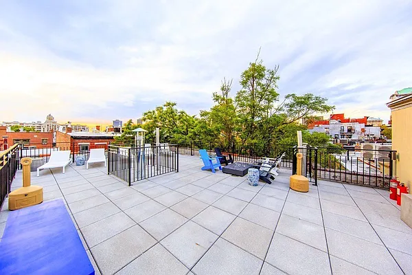 Rented by Avenues Real Estate | media 9