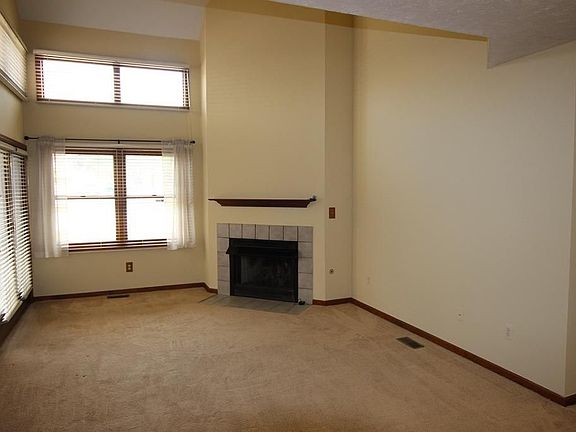 3rd image of 1657 Coburn Dr