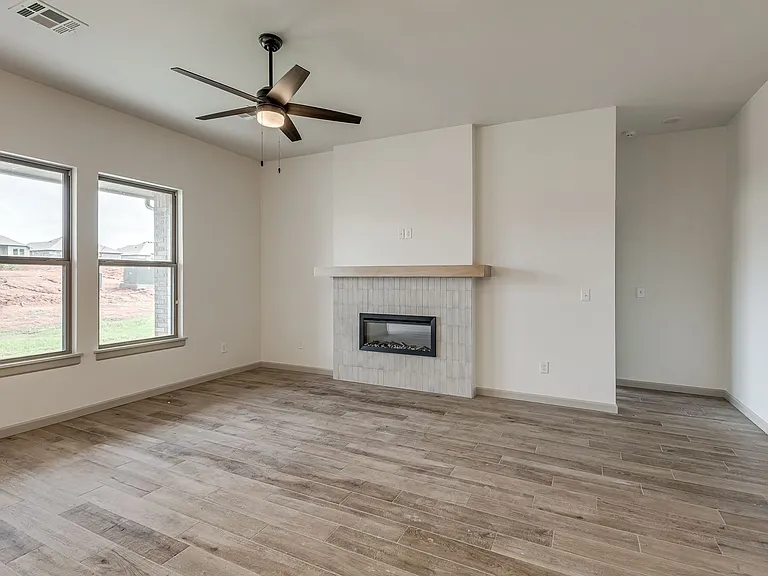 1103 Wisteria Way — Photo 31
