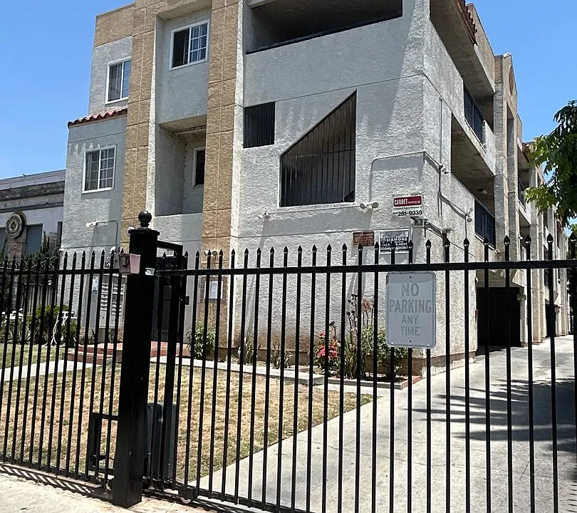 223 N Avenue 55