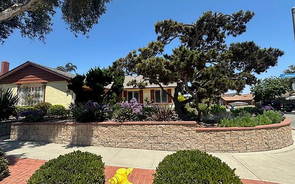 3rd image of 370 Lakewood Ave