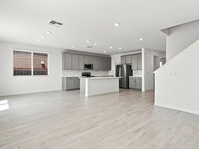 2516 Golden Bear St — Photo 14