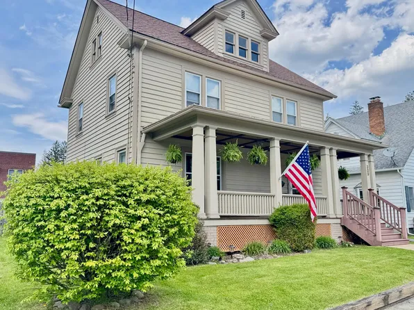 309 18th St, Honesdale, PA 18431