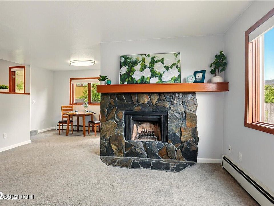 1st image of 9740 Vanguard Dr APT 32
