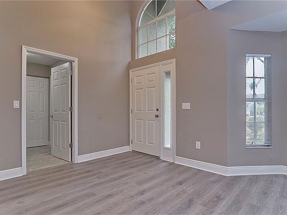 3rd image of 8804 Chesterton Pl
