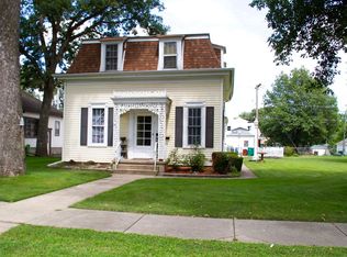 110 W 10th St, Streator, IL 61364