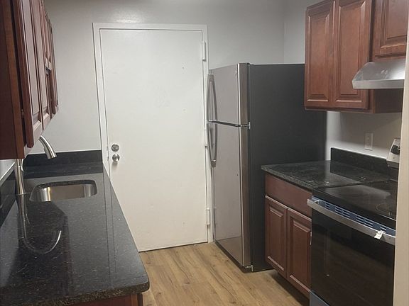 2nd image of 27 Village Rock Ln APT 20