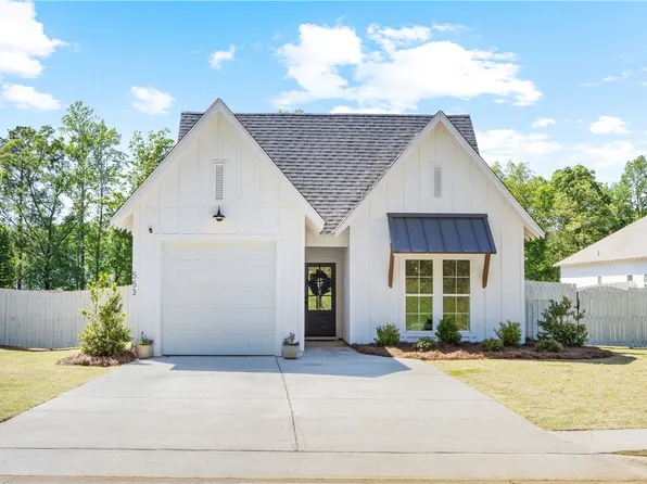 553 Cedarbrook Dr, Auburn, AL 36830