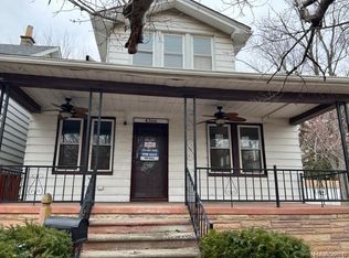 4366 7th St, Wyandotte, MI 48192