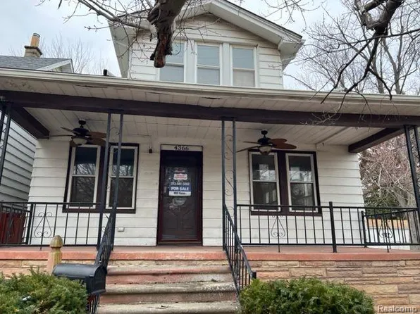 4366 7th St, Wyandotte, MI 48192