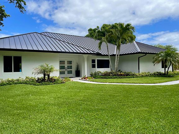 3rd image of 18457 SE Heritage Oaks Lane