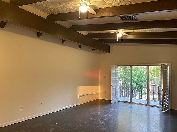 3rd image of 5116 Camino De La Vis