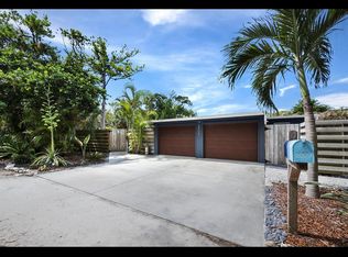 6809 Pine St, Longboat Key, FL 34228