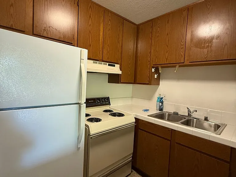 206 Vista Prieta Ct — Photo 3