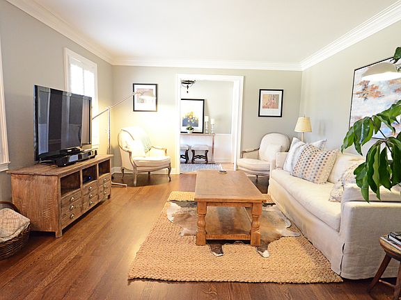 5th image of 450 Glencourtney Dr