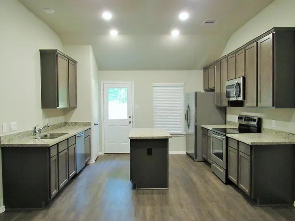 1009 Platte River Dr, Montgomery, TX 77316