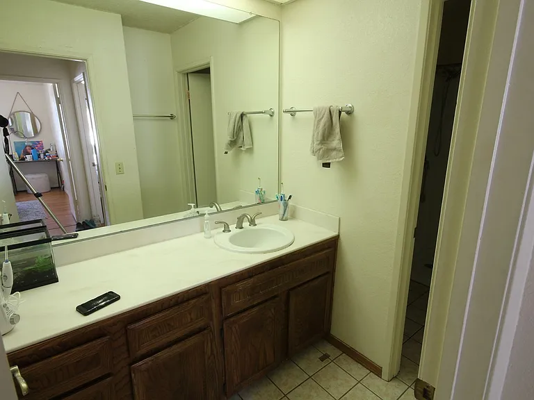 4058 Mahaila Ave #D — Photo 12