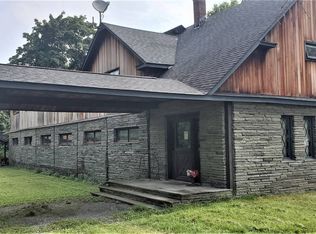 1 Lockhart Ln, Highland, NY 12528