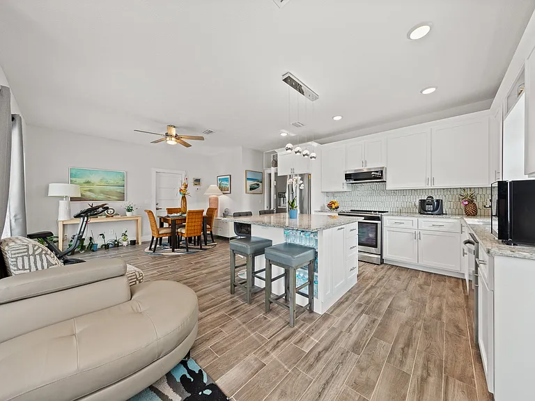 212 Corto Pl — Photo 28