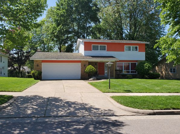 1232 Drexel Ct NE