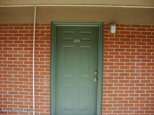 800 N Fiske Blvd APT 303, Cocoa, FL 32922