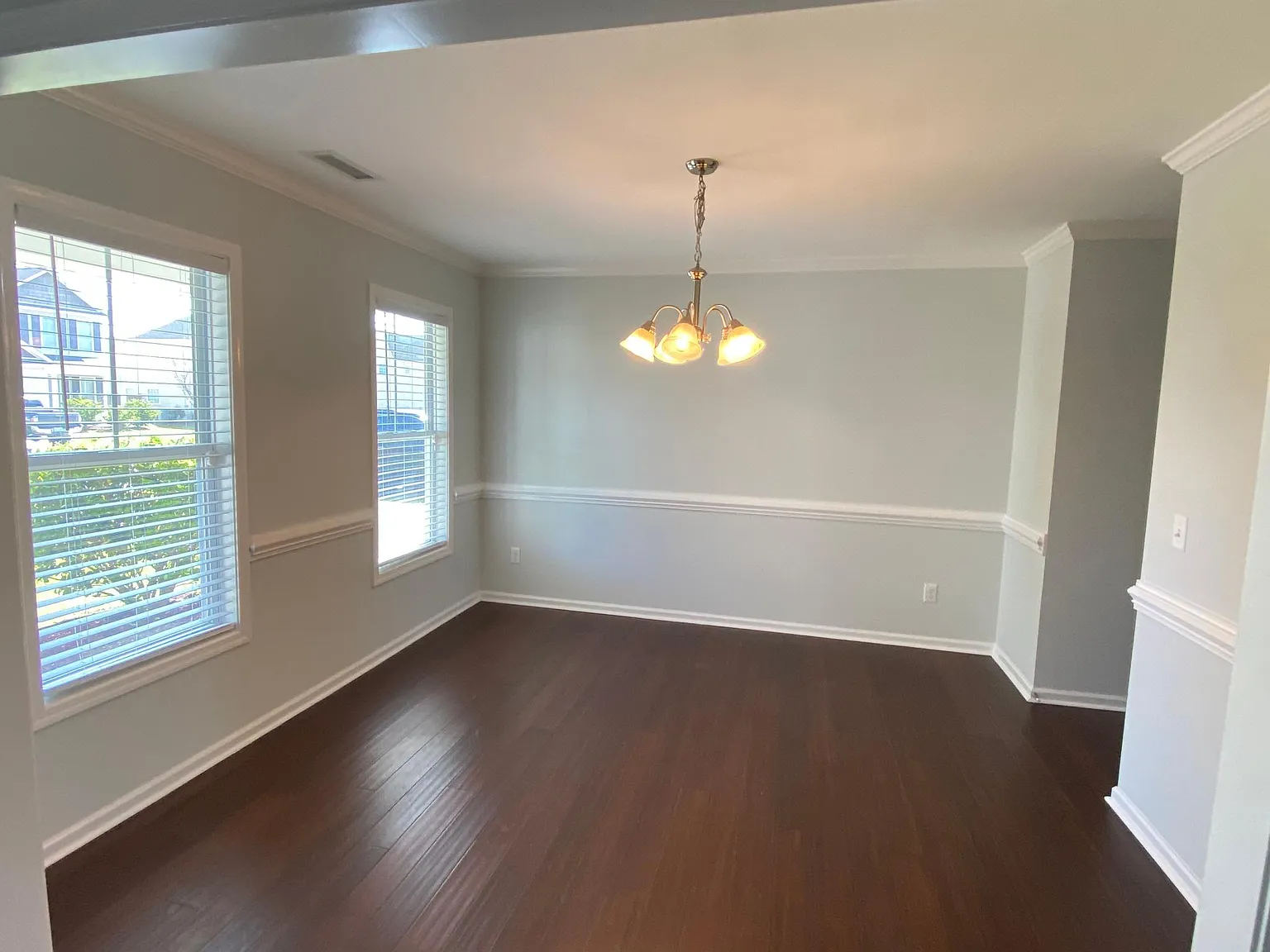 545 Foxfield Ct — Photo 3