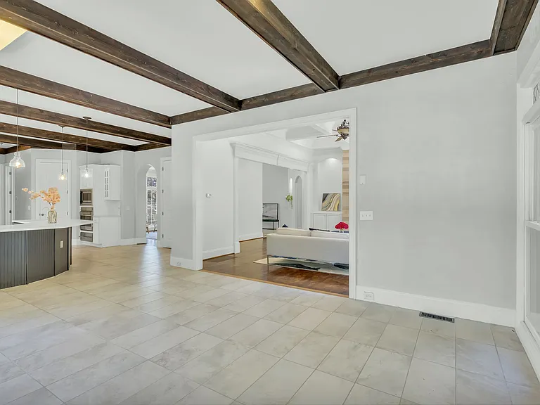 3924 Butler Springs Way — Photo 9