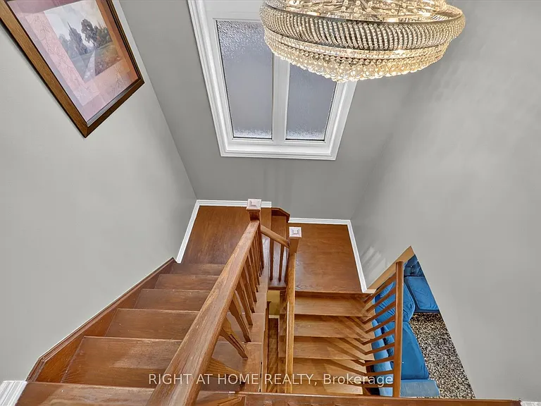 54 Boundbrook Dr — Photo 24