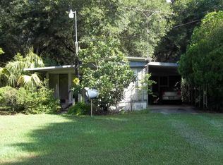 209 Charles Ave, Interlachen, FL 32148