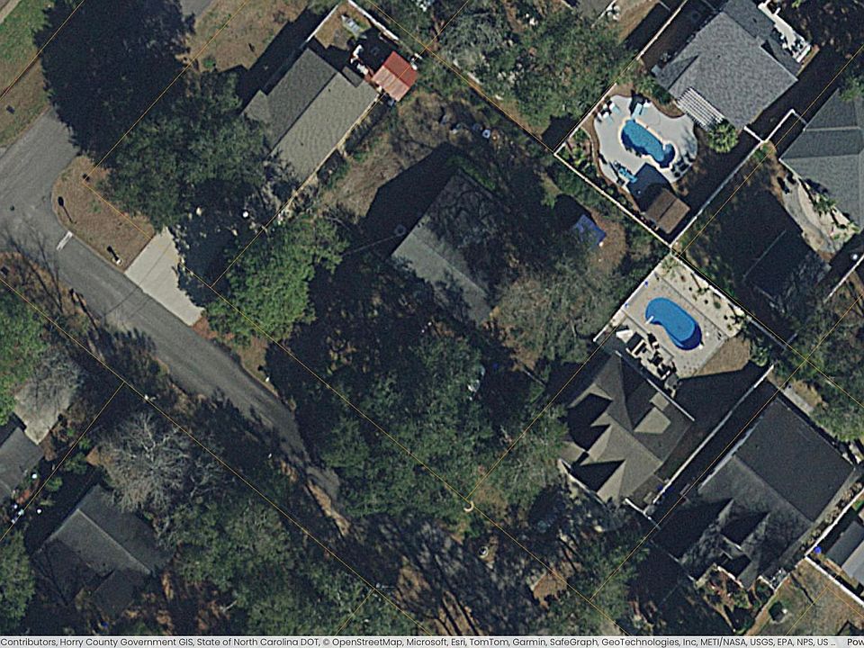 2nd image of 616 Maple Dr.