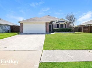 315 S Chestnut St, Forney, TX 75126
