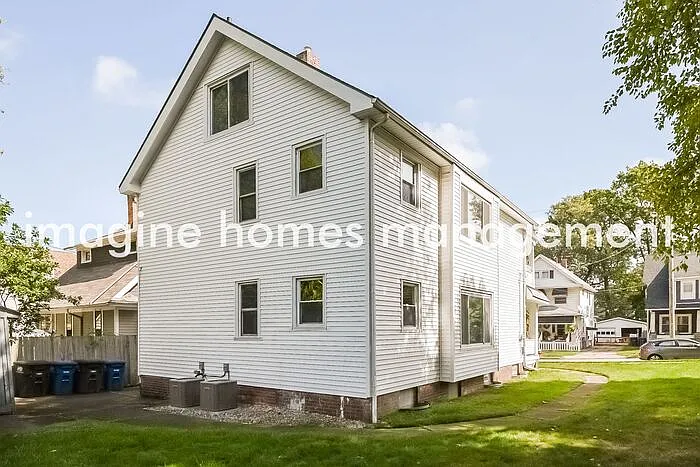 1310 Westlake Ave — Photo 12