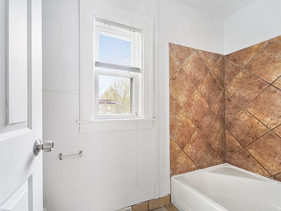 4th image of 55 W Sonoma Ave