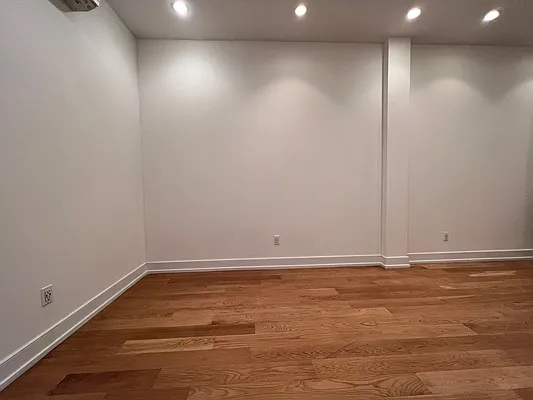 Rented by EXR | media 24